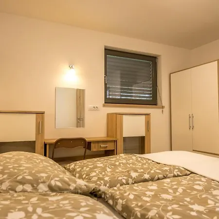 Apartmaji Jezerka *