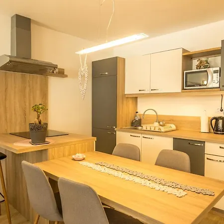 Apartmaji Jezerka * Bled