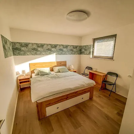 Apartmaji Jezerka *