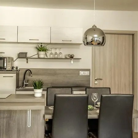 Apartmaji Jezerka *
