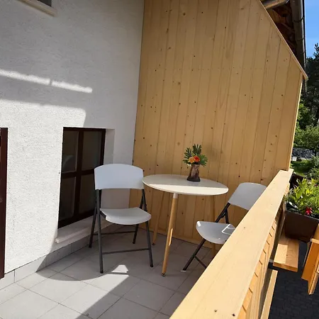Apartmaji Jezerka Apartman