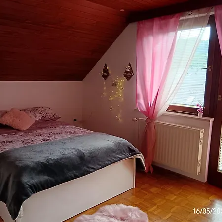 Apartmaji Jezerka Apartman *
