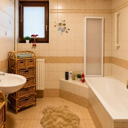 Apartmaji Jezerka Apartman *