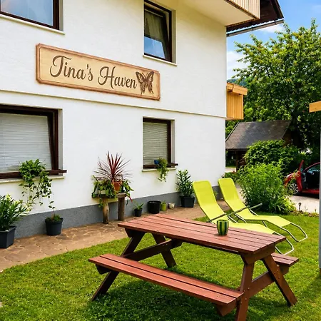 Apartmaji Jezerka Apartman